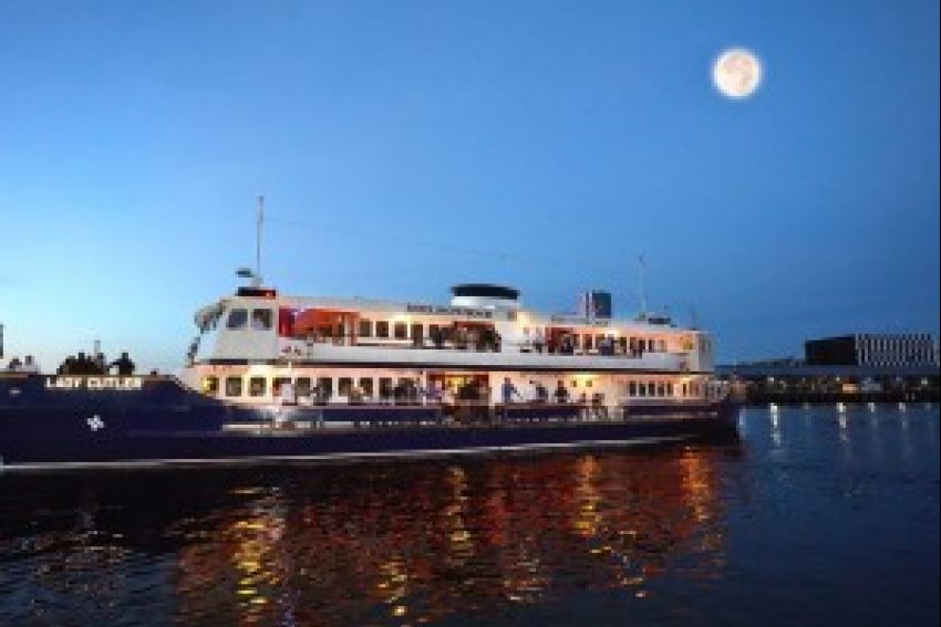 The Lady Cutler, Melbourne Showboat