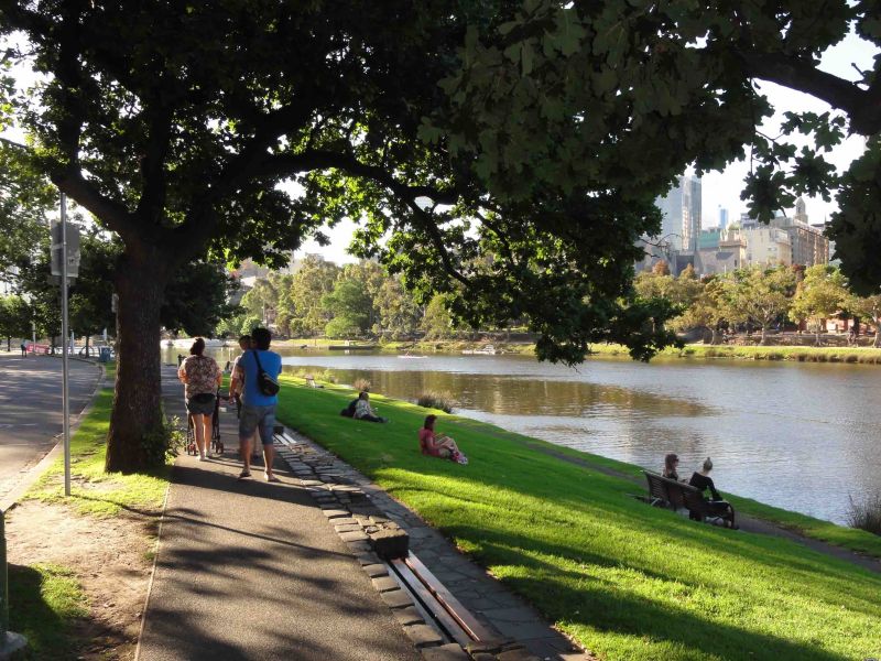 Melbourne's beautiful parkland beside the Yarra River
