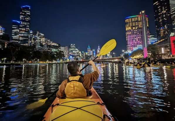 Night cruise, Kayak Melbourne