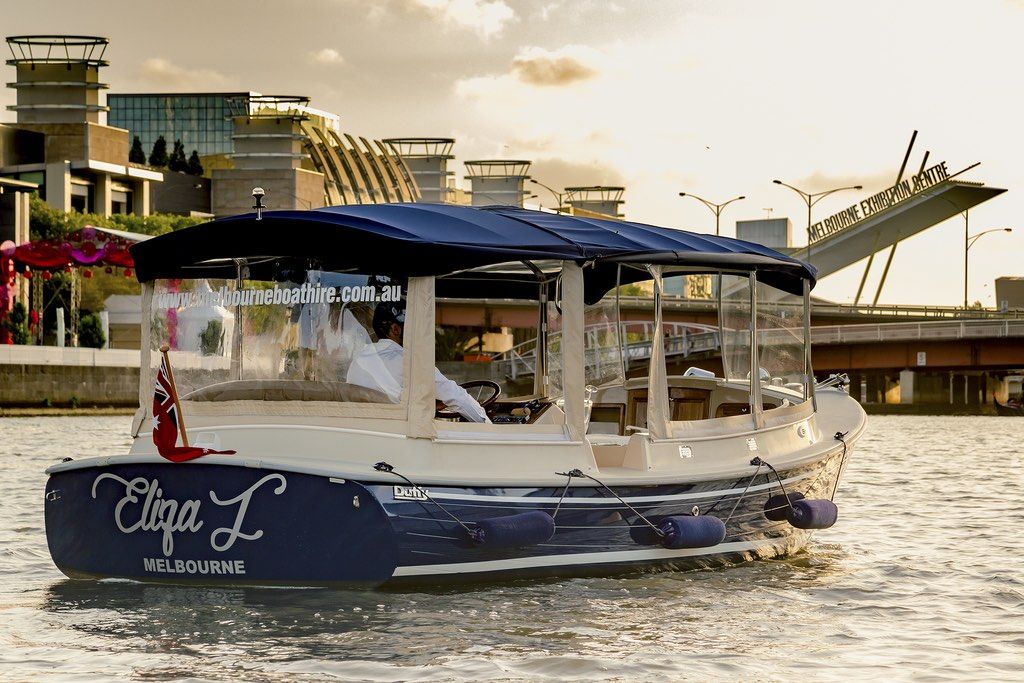 Sunset on the Yarra with Melbourne Boat Hire